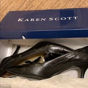 Karen Scott Black Shoes, low heel. Restored